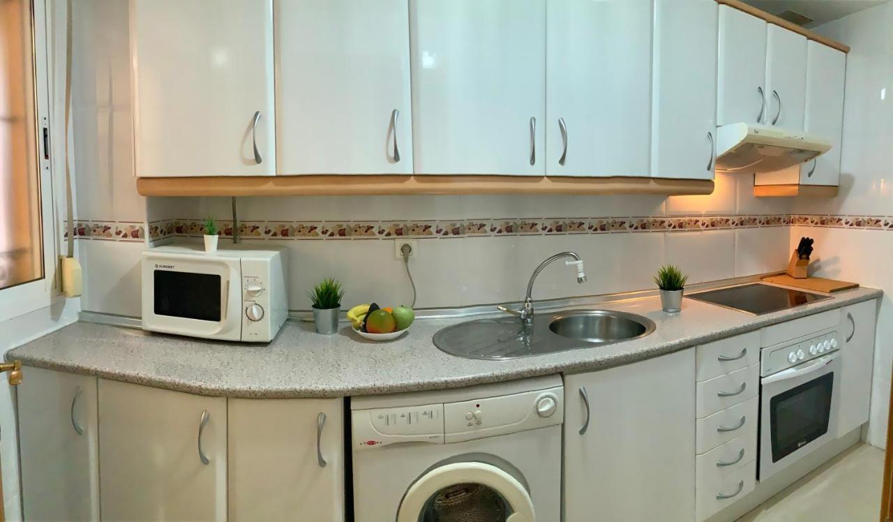 Apartamento De 2 Dormitorios, Gran Terraza, Vistas Al Mar Cerca Playa Carvajal Benalmádena Kültér fotó