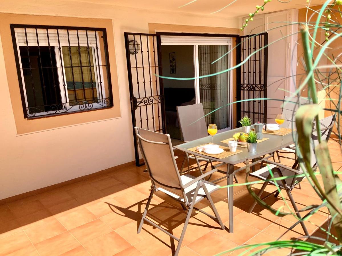 Apartamento De 2 Dormitorios, Gran Terraza, Vistas Al Mar Cerca Playa Carvajal Benalmádena Kültér fotó