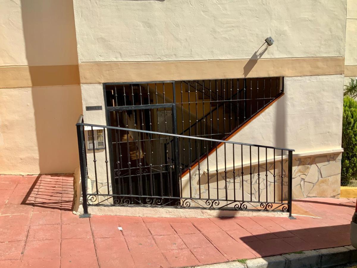Apartamento De 2 Dormitorios, Gran Terraza, Vistas Al Mar Cerca Playa Carvajal Benalmádena Kültér fotó