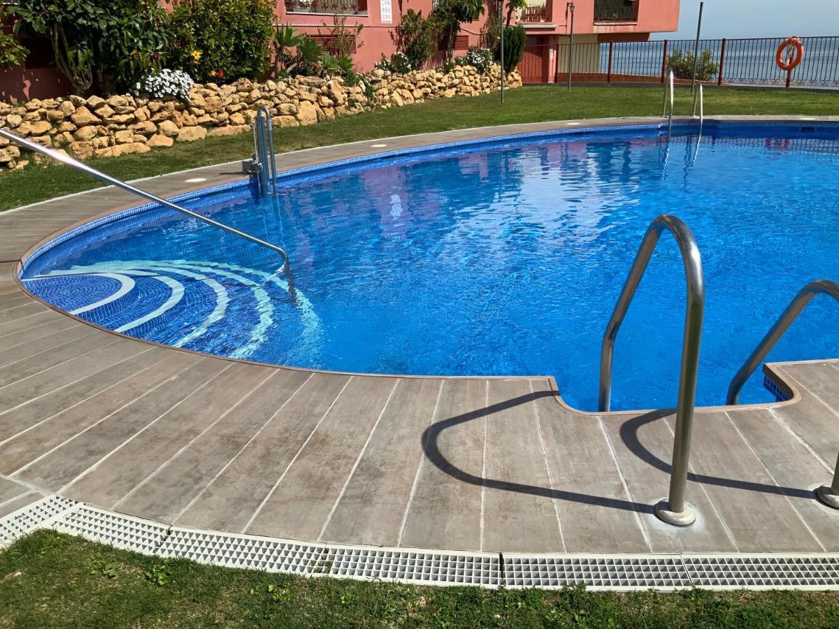 Apartamento De 2 Dormitorios, Gran Terraza, Vistas Al Mar Cerca Playa Carvajal Benalmádena Kültér fotó