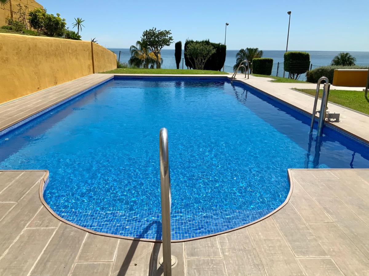 Apartamento De 2 Dormitorios, Gran Terraza, Vistas Al Mar Cerca Playa Carvajal Benalmádena Kültér fotó