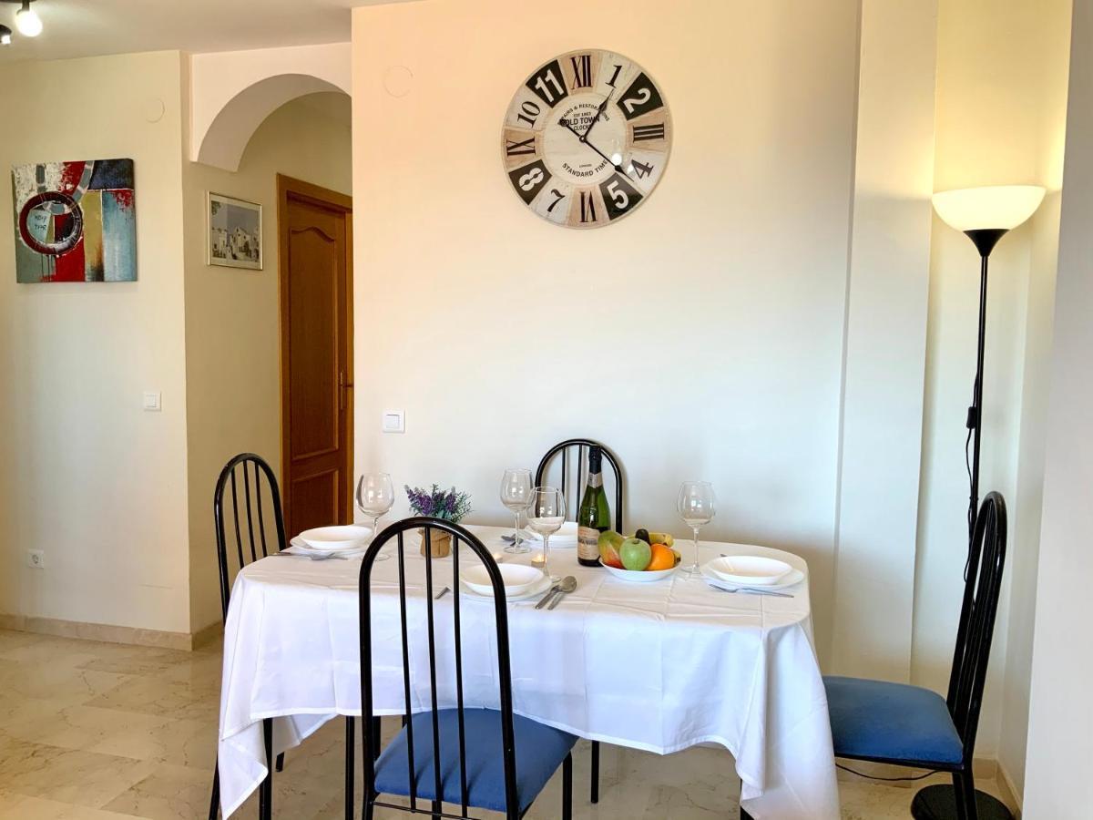 Apartamento De 2 Dormitorios, Gran Terraza, Vistas Al Mar Cerca Playa Carvajal Benalmádena Kültér fotó